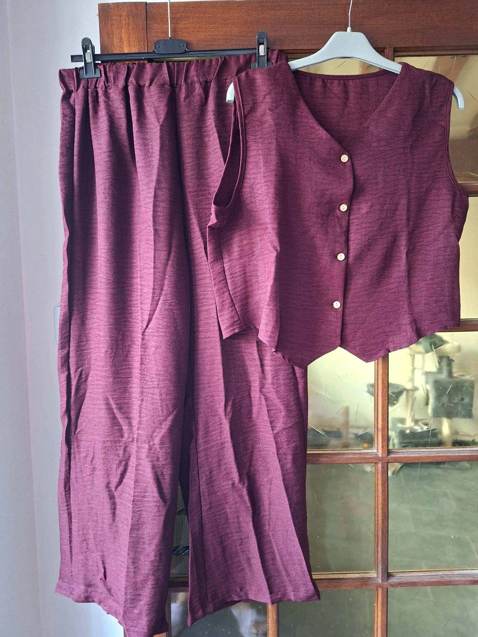 Ensemble femme 2 pièces bordeaux – Gilet sans manches + pantalon fluide – Taille XL (44)
